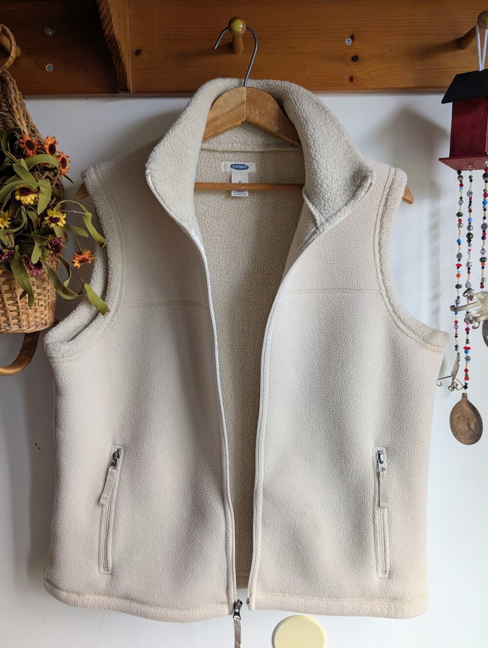 Old Navy Cream Sherpa Fleece Zip Vest
